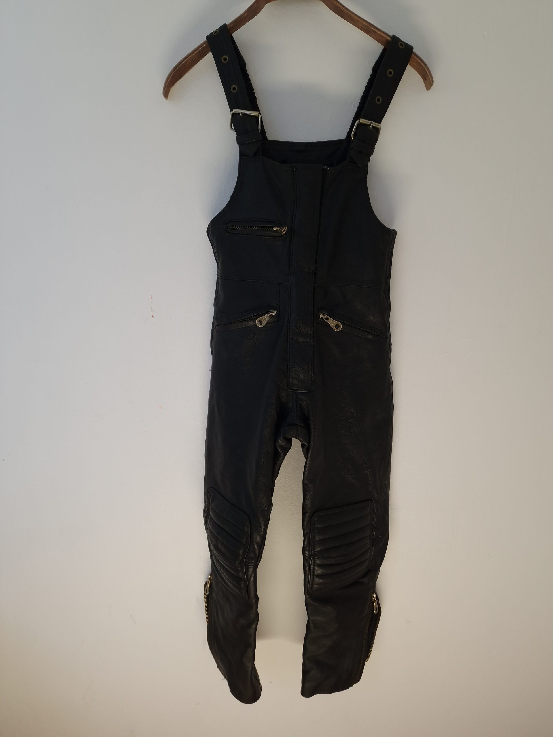 Commander skinnställ/byxor i äkta getskinn – vintage MC-stil